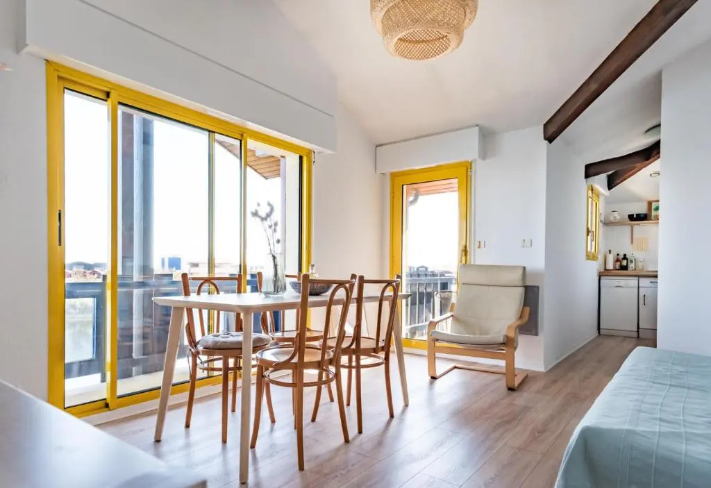 SUR PILOTIS☆ 4PERS ☆vue incroyable sur le bassin