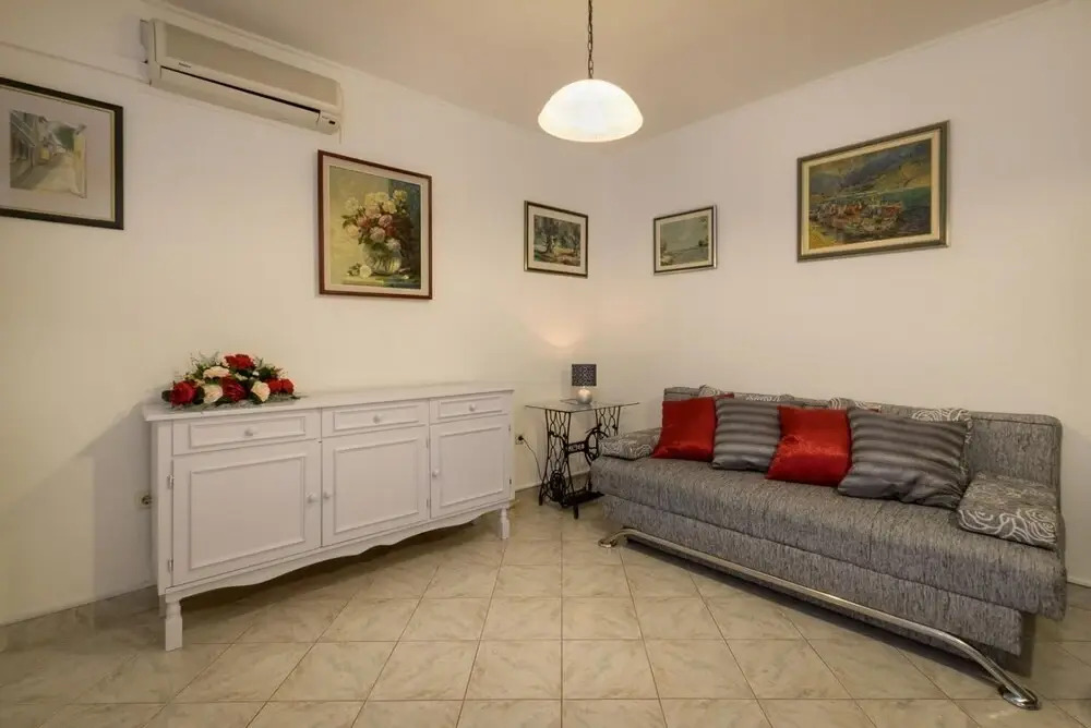 Žana - 30 m From sea - A1