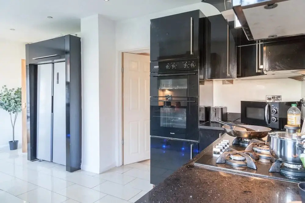 Perfect Booking 4 Bed Home Near City Airport
