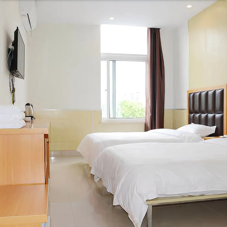 100inn Disney Airport Hotel