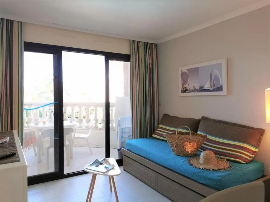 Appartement Cannes la Bocca, 2 pièces, 4 personnes - FR-1-609-34