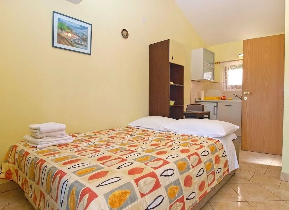 Apartment 1462