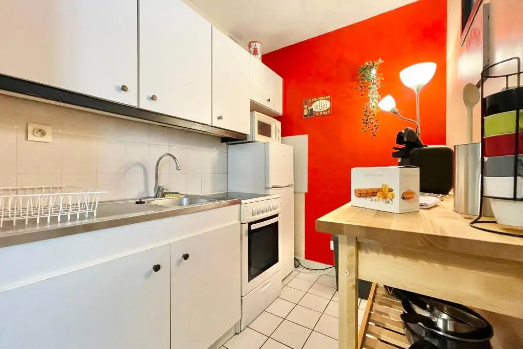 Apartment for 4 person 3min walk to GEMTramGare #C1