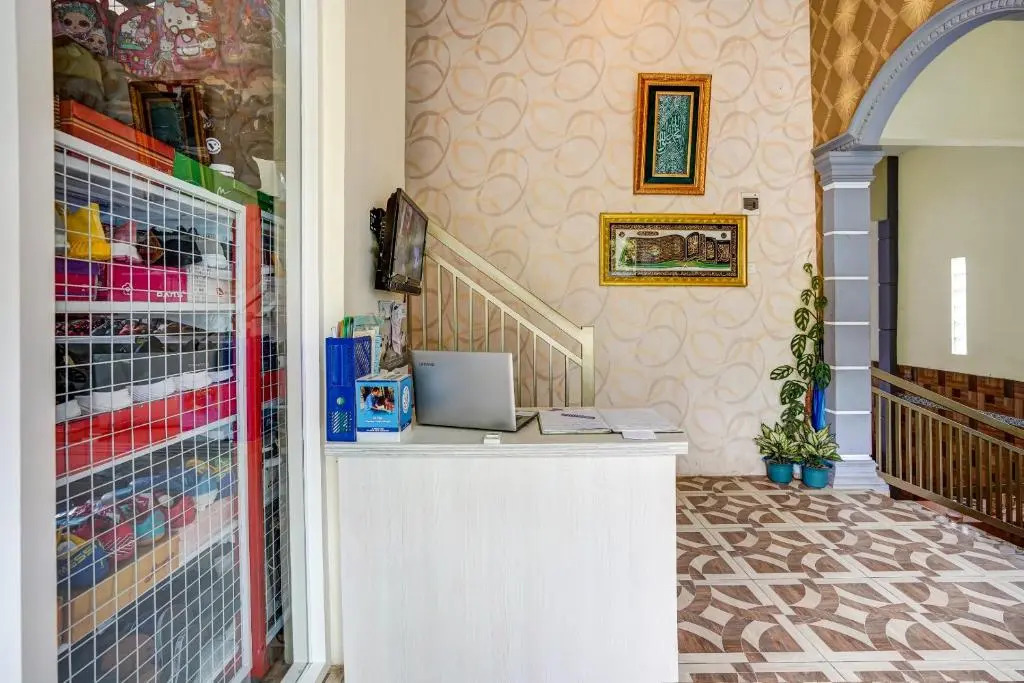 Lancar Homestay Syariah near BNS Mitra RedDoorz