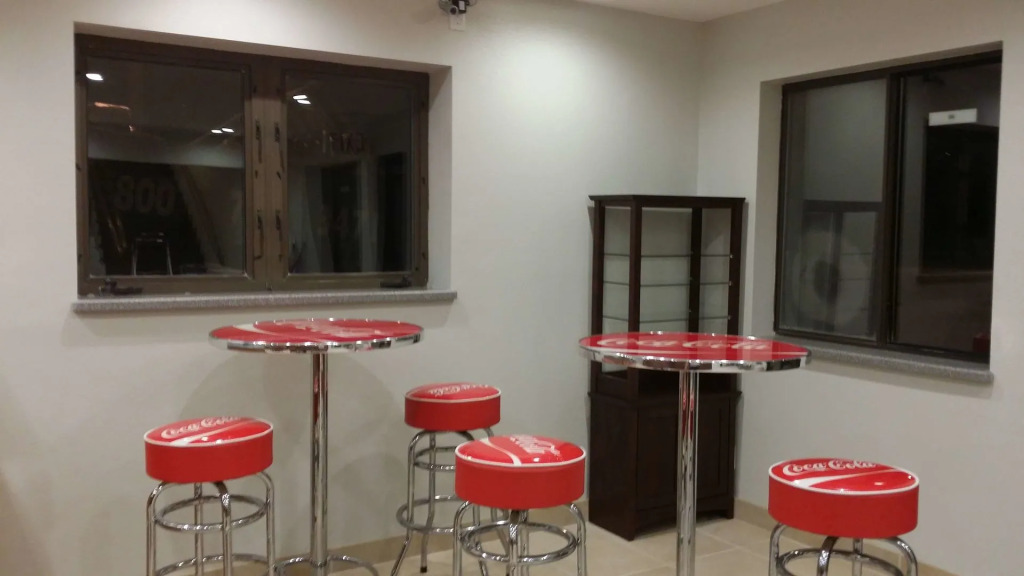Harlan Inn and Suites By OYO Harlan