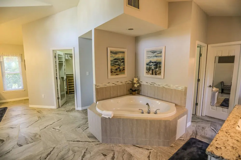 936 San Carlos