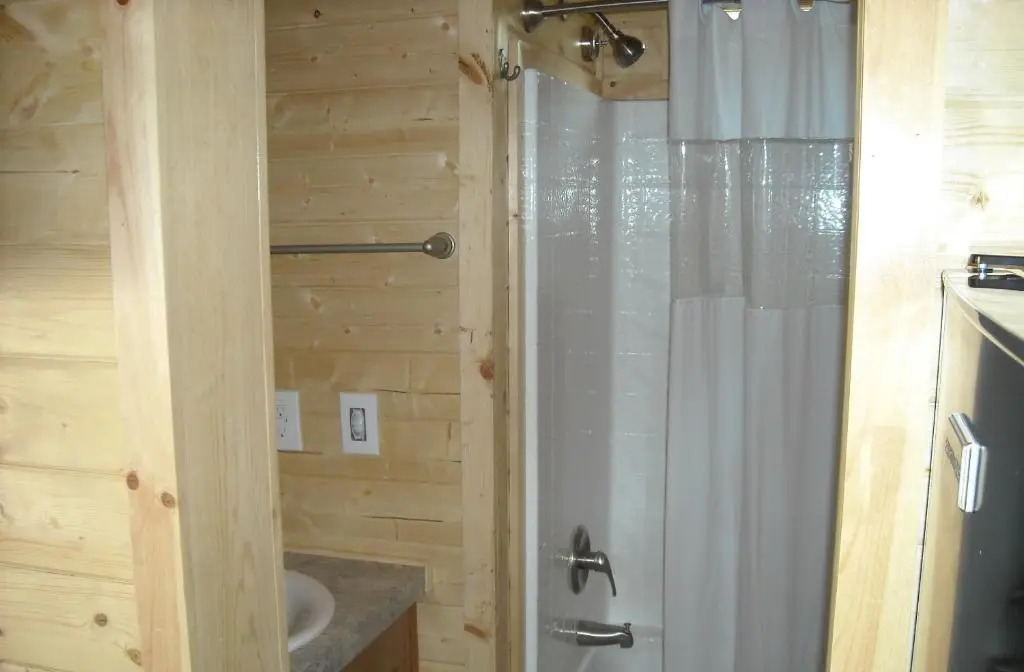 Yosemite Lakes Cottage 47