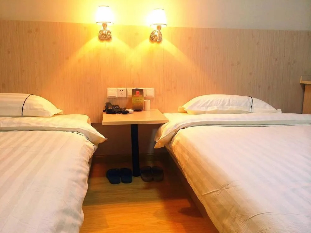 Nanchang Huyou Boutique Hotel Bayi Square Railway Station