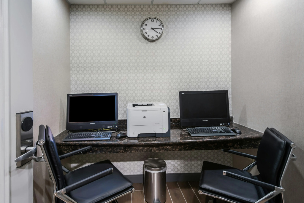 Hampton Inn & Suites Chicago-Hoffman Estates