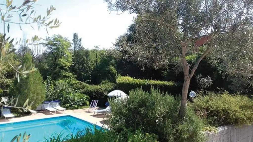 Albergo B&B Tenesi