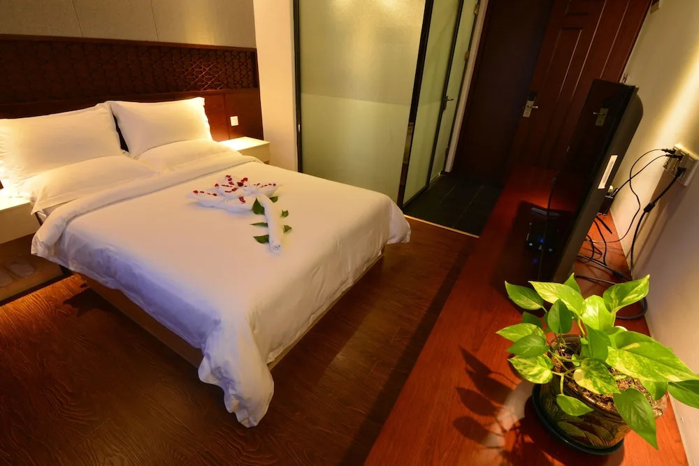 Royal Holiday Hotel