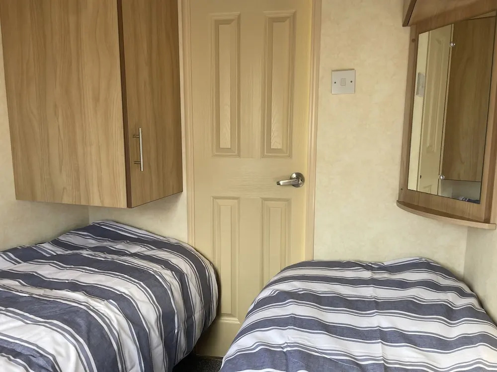 3-bed Caravan in Walton on the Naze