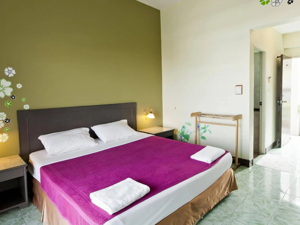 Baan Nitra Guesthouse