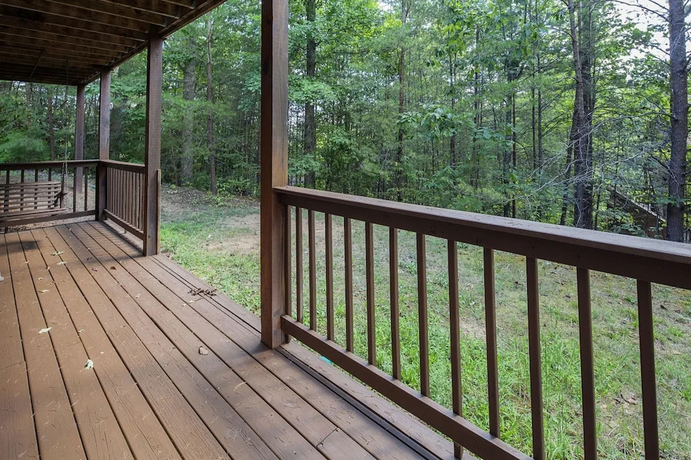 Gerralds Chalet by Heritage Cabin Rentals