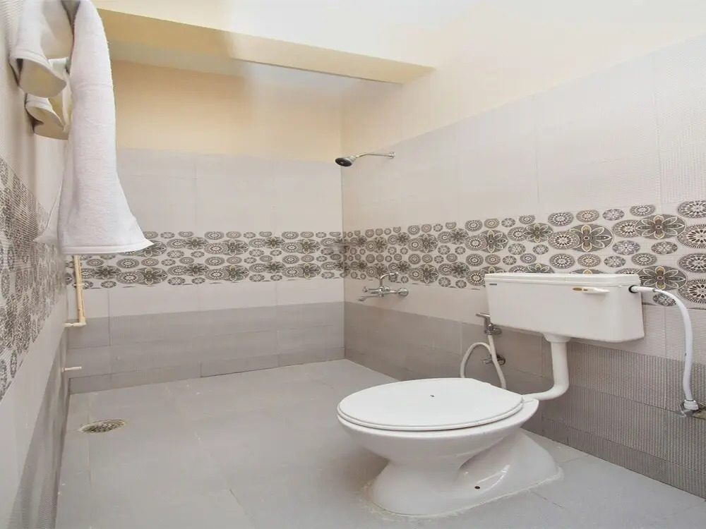 OYO 11058 Shelton Suites Manayata