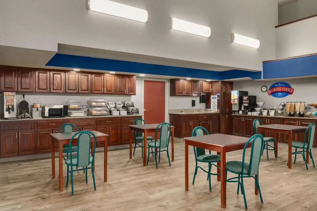 Days Inn by Wyndham Toledo Airport