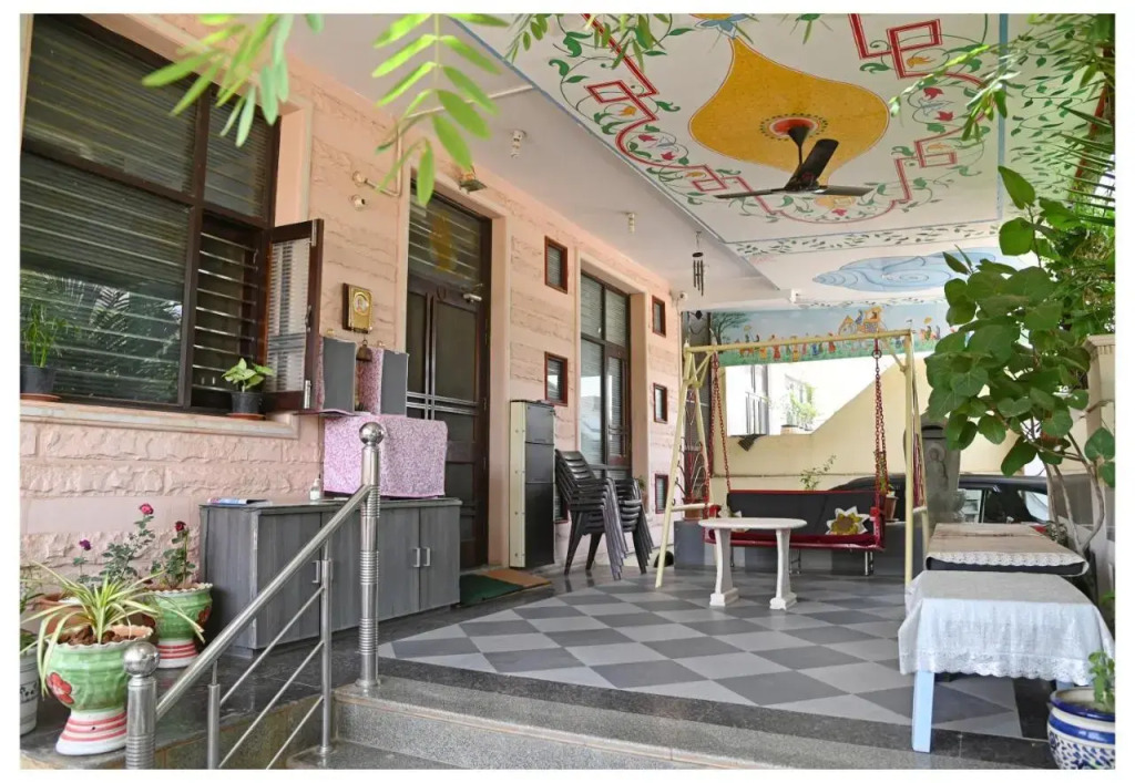Sohana's Homestays - Work Friendly Apartment near Jaipur International Airport