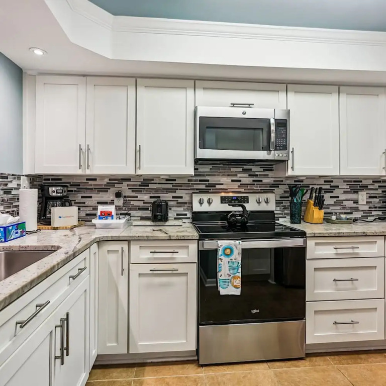 Oceanfront 3BR Luxe New Rental