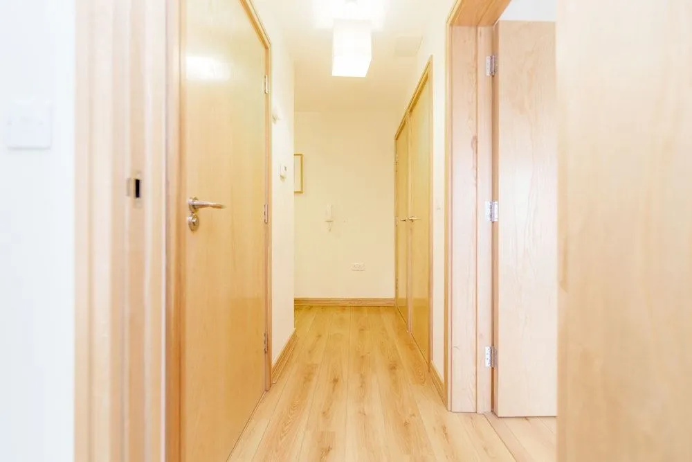 Roomspace Apartments -Westnye House