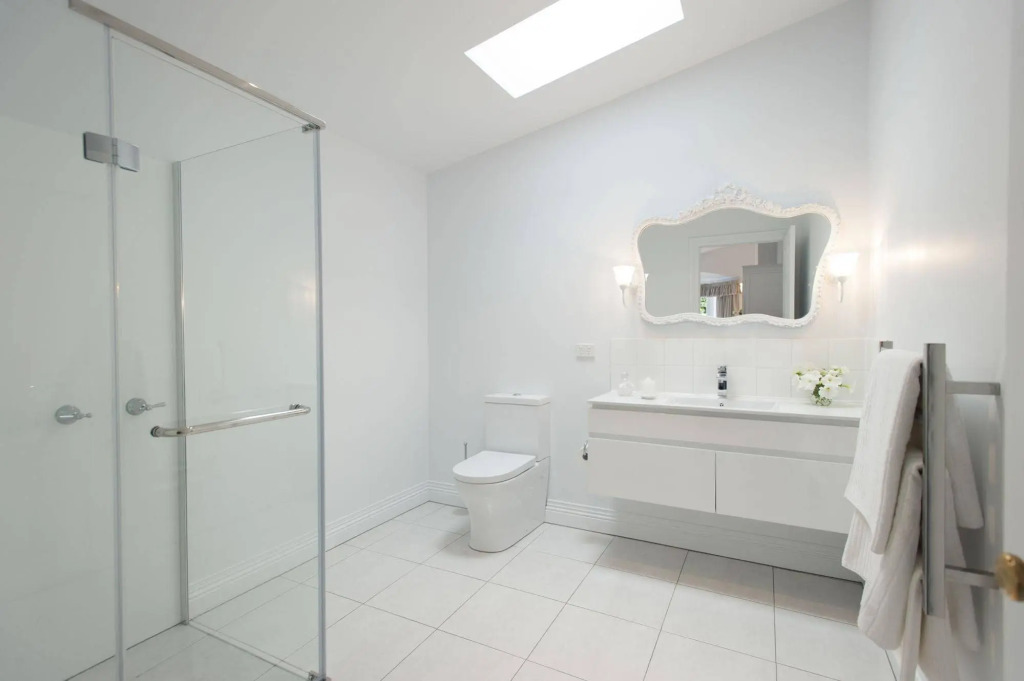 White Dove Cottage Bed and Breakfast