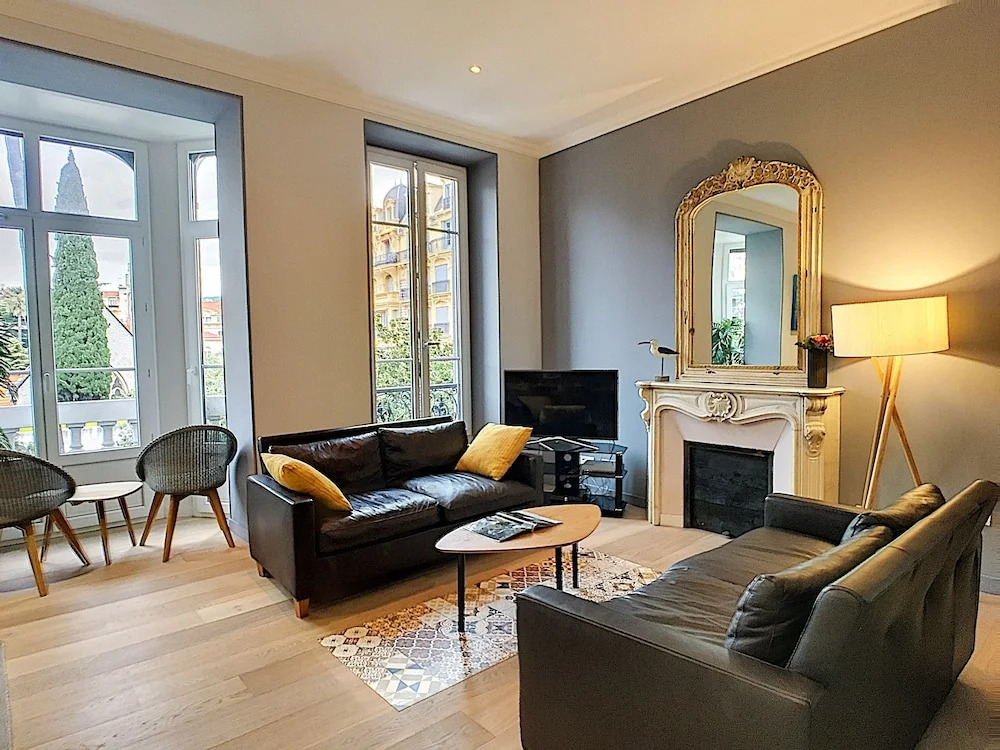 Nestor&Jeeves - PALAIS MARIE PRESTIGE - Central - Close sea