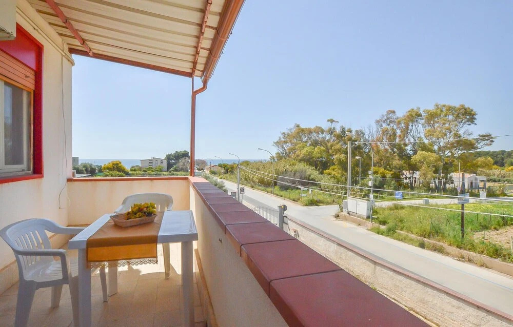 Awesome Apartment in Contrada Fiori Sud With 1 Bedrooms and Wifi