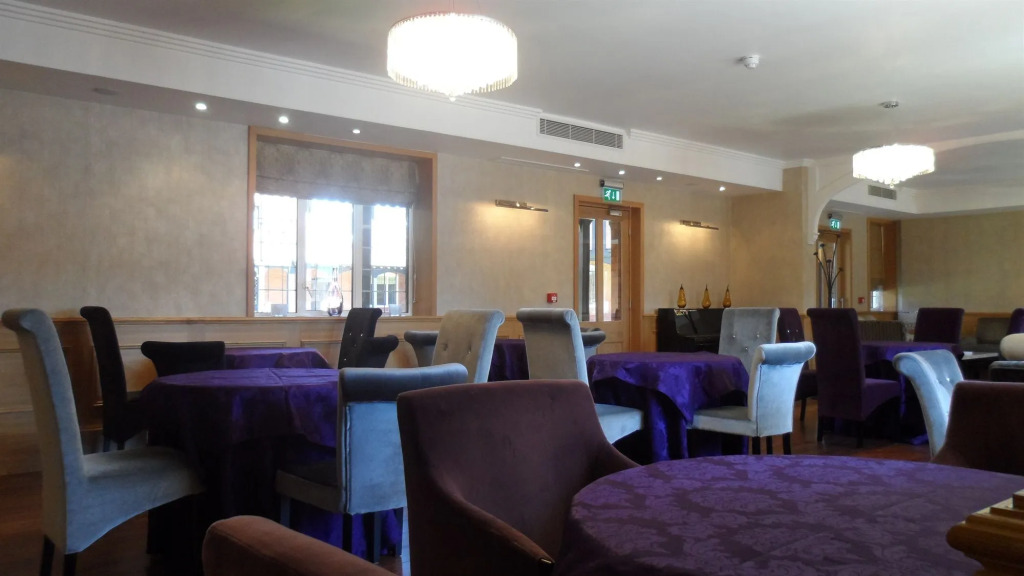 The Pillar Hotel