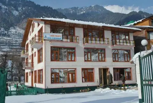 Hotel Diamond Palace