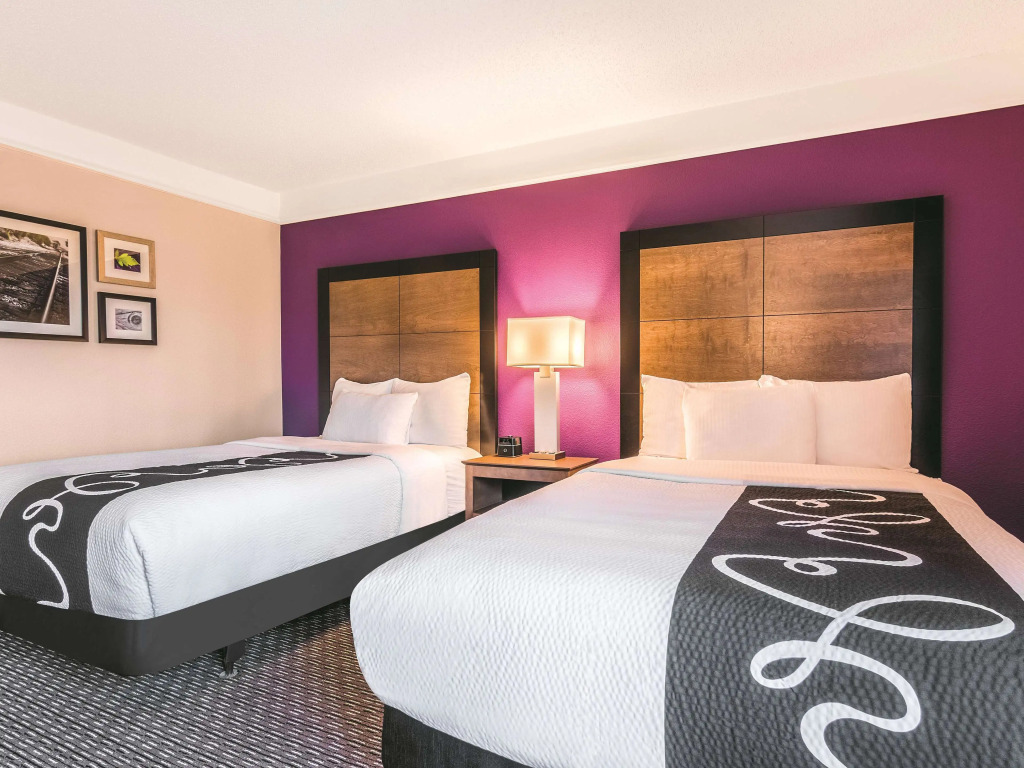 La Quinta Inn & Suites by Wyndham Shreveport Airport