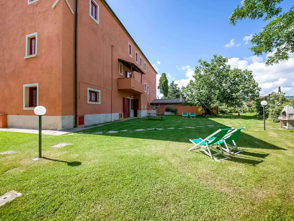 Tuscan Farmhouse in Montescudaio near Sea