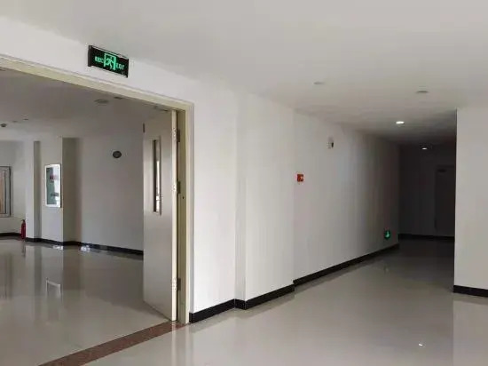 Sutian Homestay (Yuncheng Dongxing Upward Plaza)