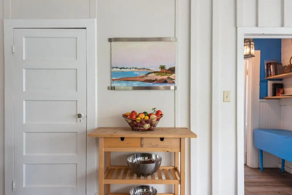 808 E Ashley - The Board and Batten - 3 Bedrooms near Ocean
