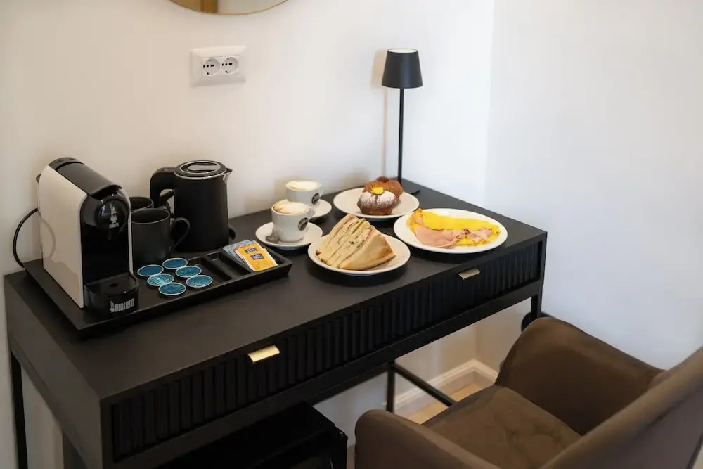 Romart Luxury Rooms