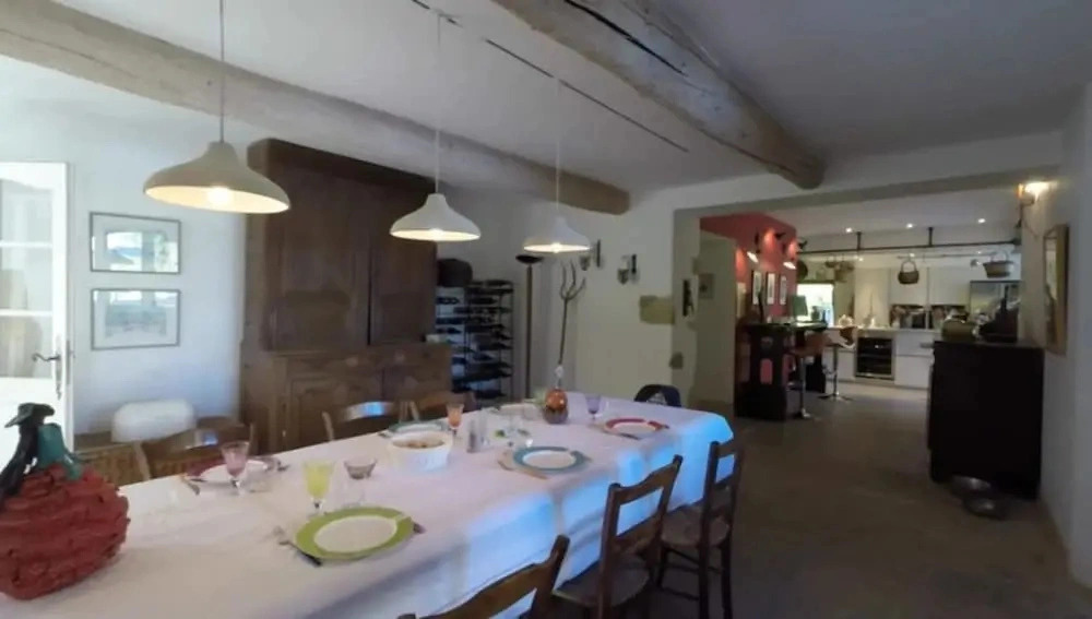 Provencal Villa for Nature Lovers in Lub ron
