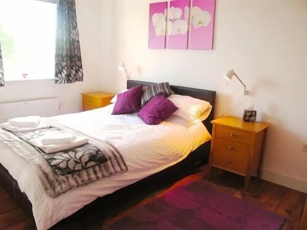 Meridian Apartment Suites