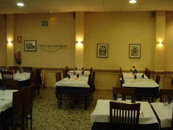 Hostal Fonda Montserrat