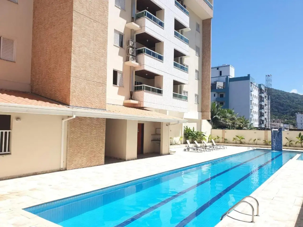Lindo apto com 3 quartos, apenas 1 quadra da praia das Toninhas