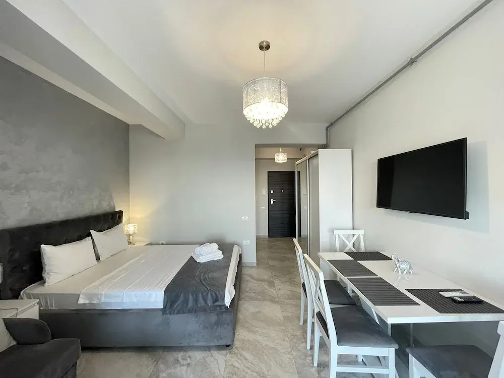 HF - Building Resort langa azimuth beach