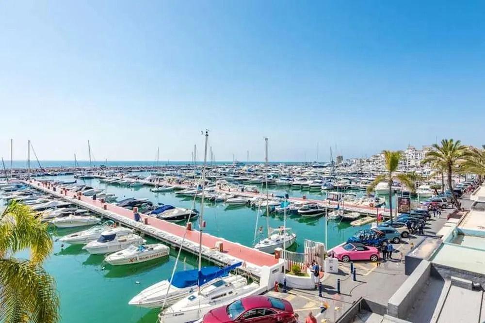 Apartment with 2 Bedrooms in Marbella, with Shared Pool, Furnished Balcony And Wifi - 500 M From the Beach