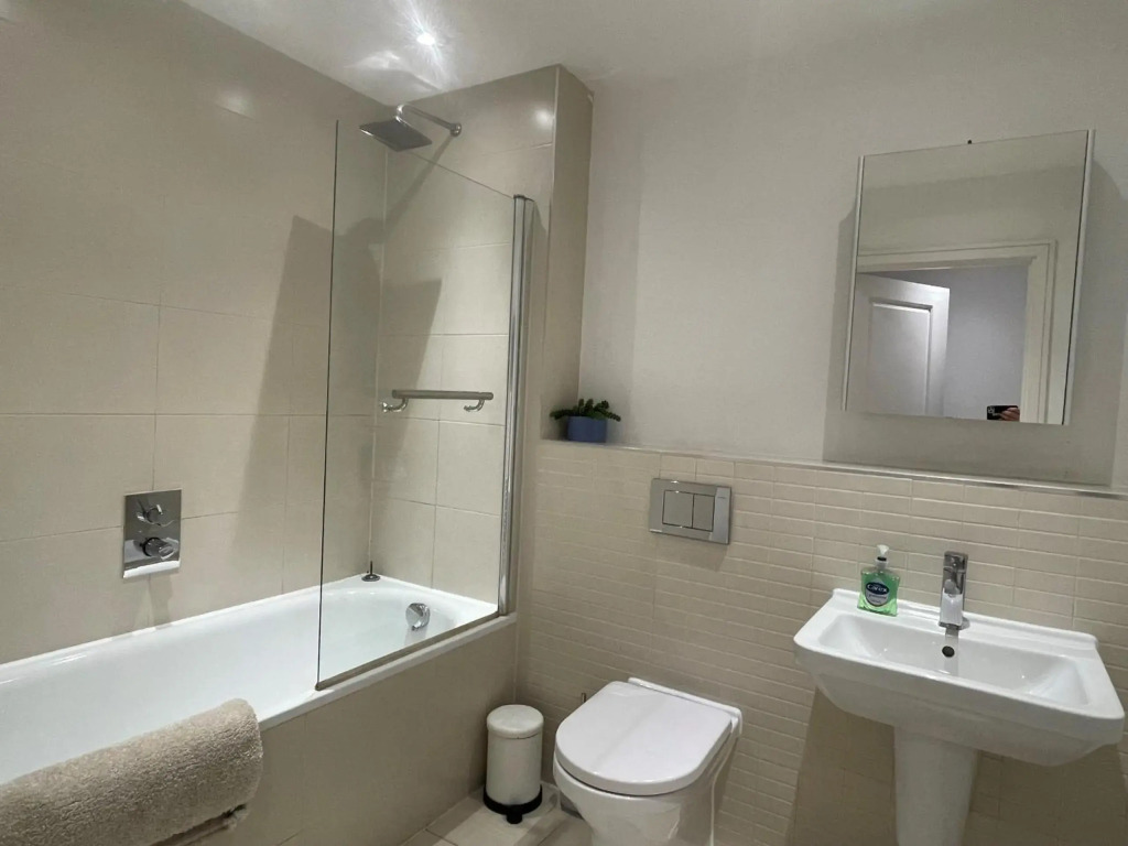 MAIDENHEAD Stylish and modern 2 bedroom apartment