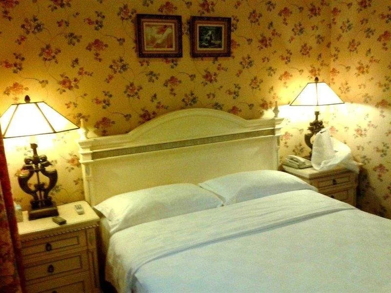 Tianjin Xiangjiang Holiday Hotel