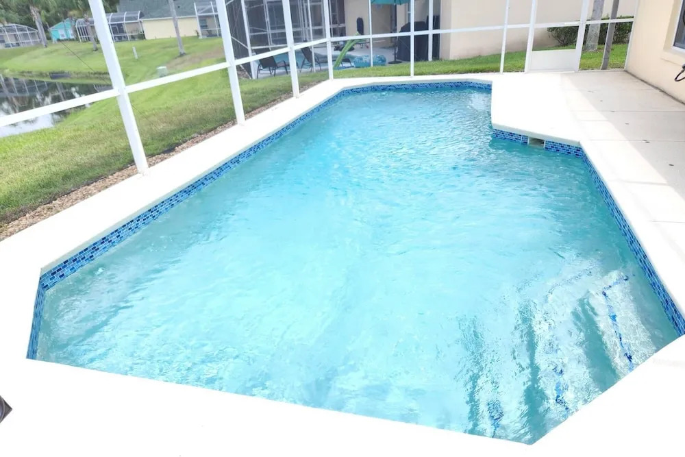 733 Reserve at Town Center