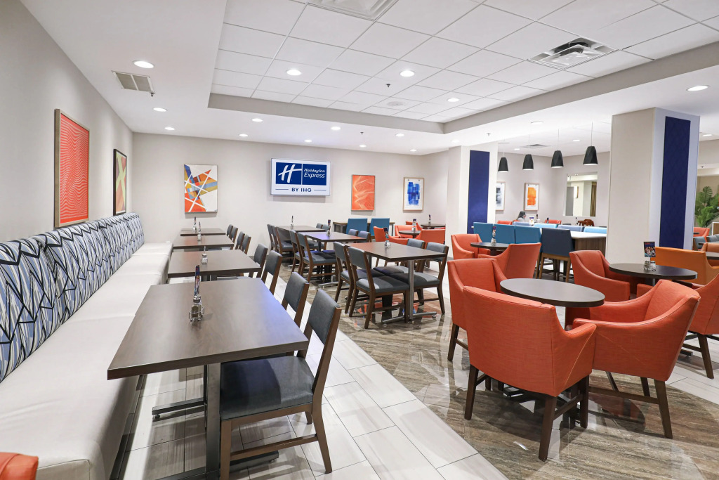 Holiday Inn Express Washington DC SW - Springfield by IHG