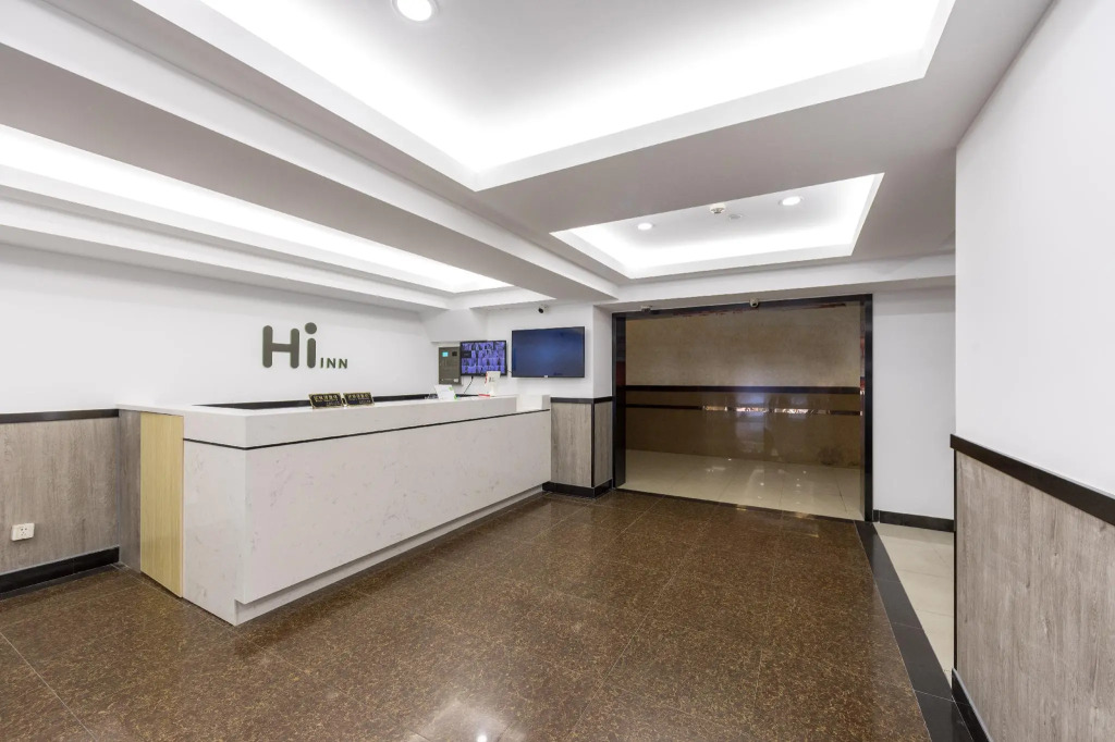 Hotel Holt	