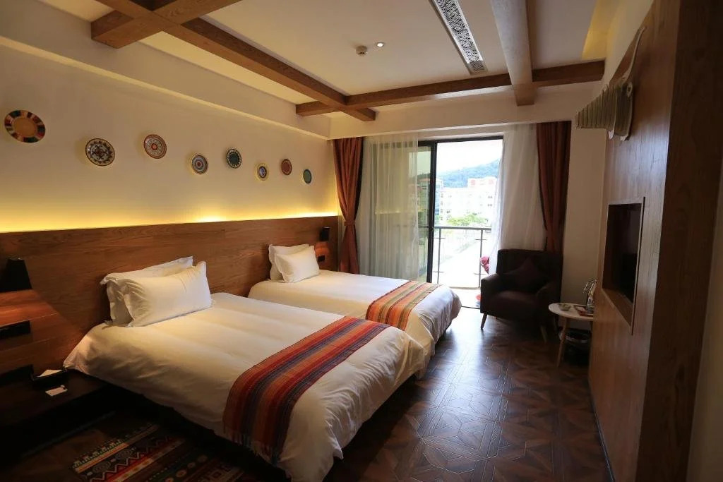 Aizhu Boutique Theme Hotel