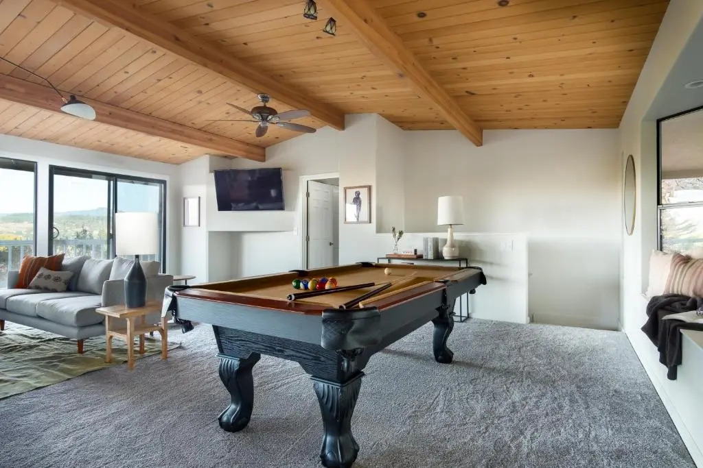 Vino Blanco by AvantStay Private Wine Country Home w Mtn Views Deck