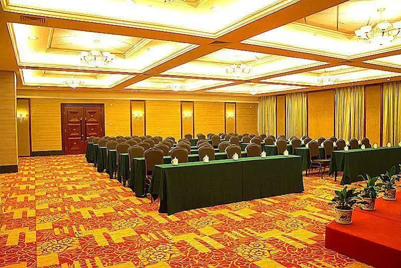 New Xilai Hotel