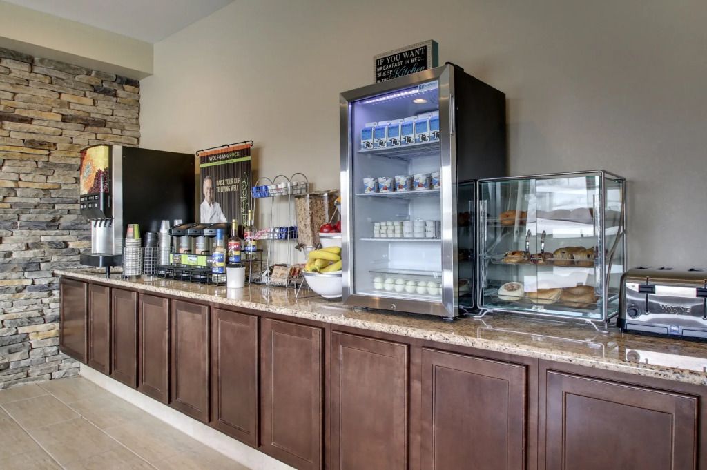 Cobblestone Inn & Suites - Fort Dodge