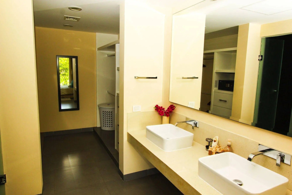 TeAmoPlaya - Nick Price Residences