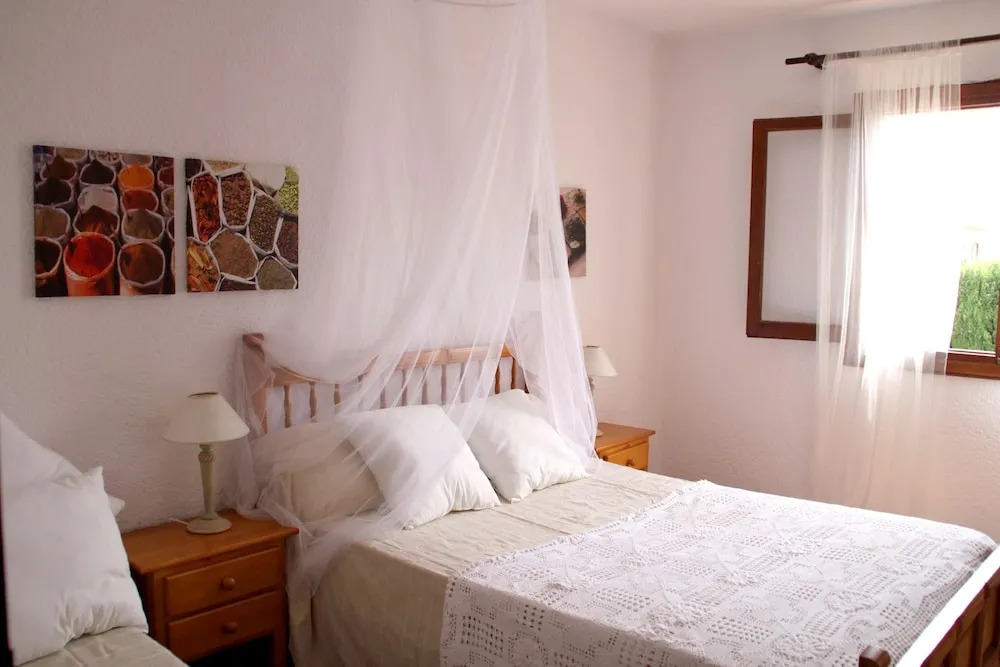 House With 3 Bedrooms in Dénia, With Pool Access, Furnished Garden and